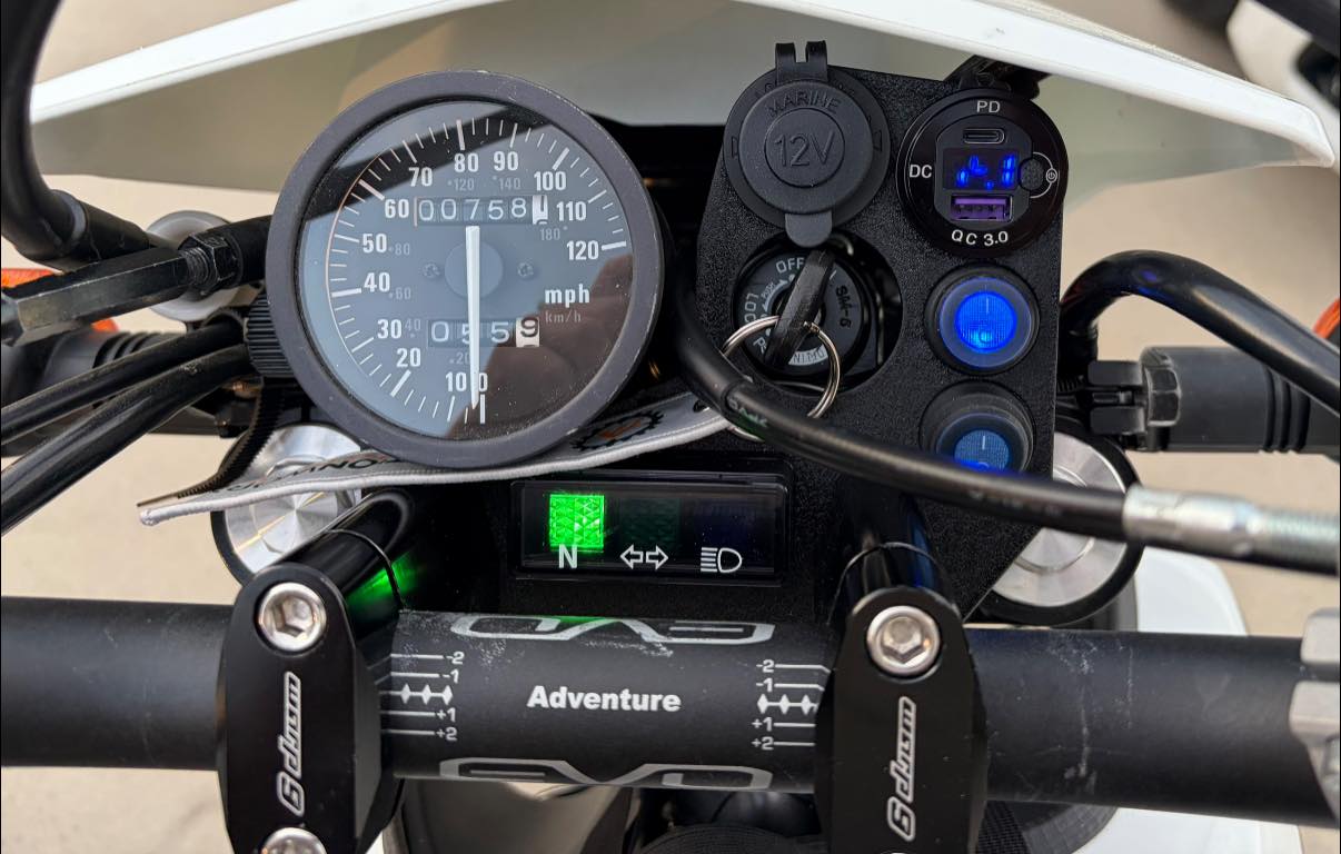 DR650 Dash w/ USB Charging Ports, Voltage Gauge, and Rocker Switches